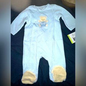 Baby Outfit- 3 months - NWT 🦋